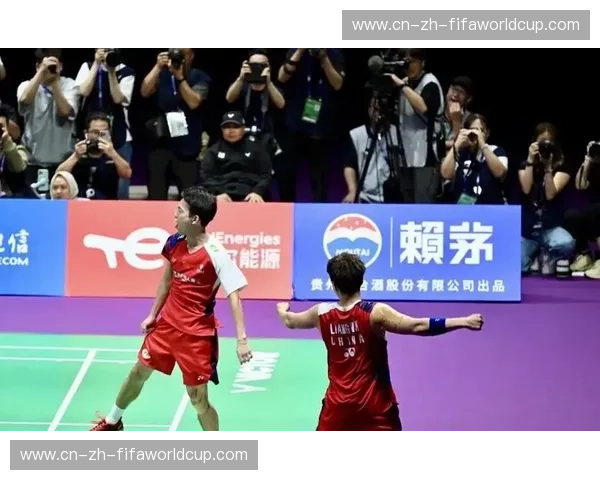 阵容羽毛球:挥拍之间,点燃每一次胜利的可能 阵容羽毛球:挥拍之间,点燃每一次胜利的可能